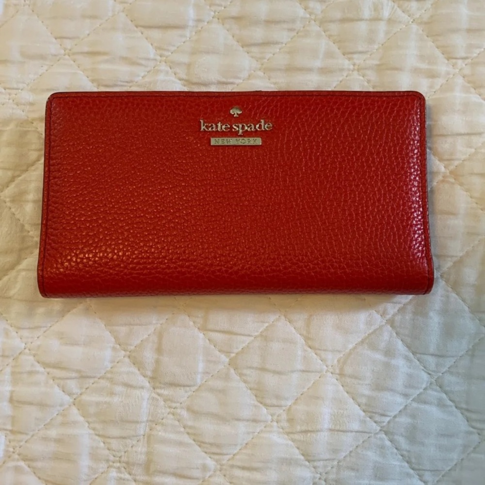 Kate Spade wallet- sold